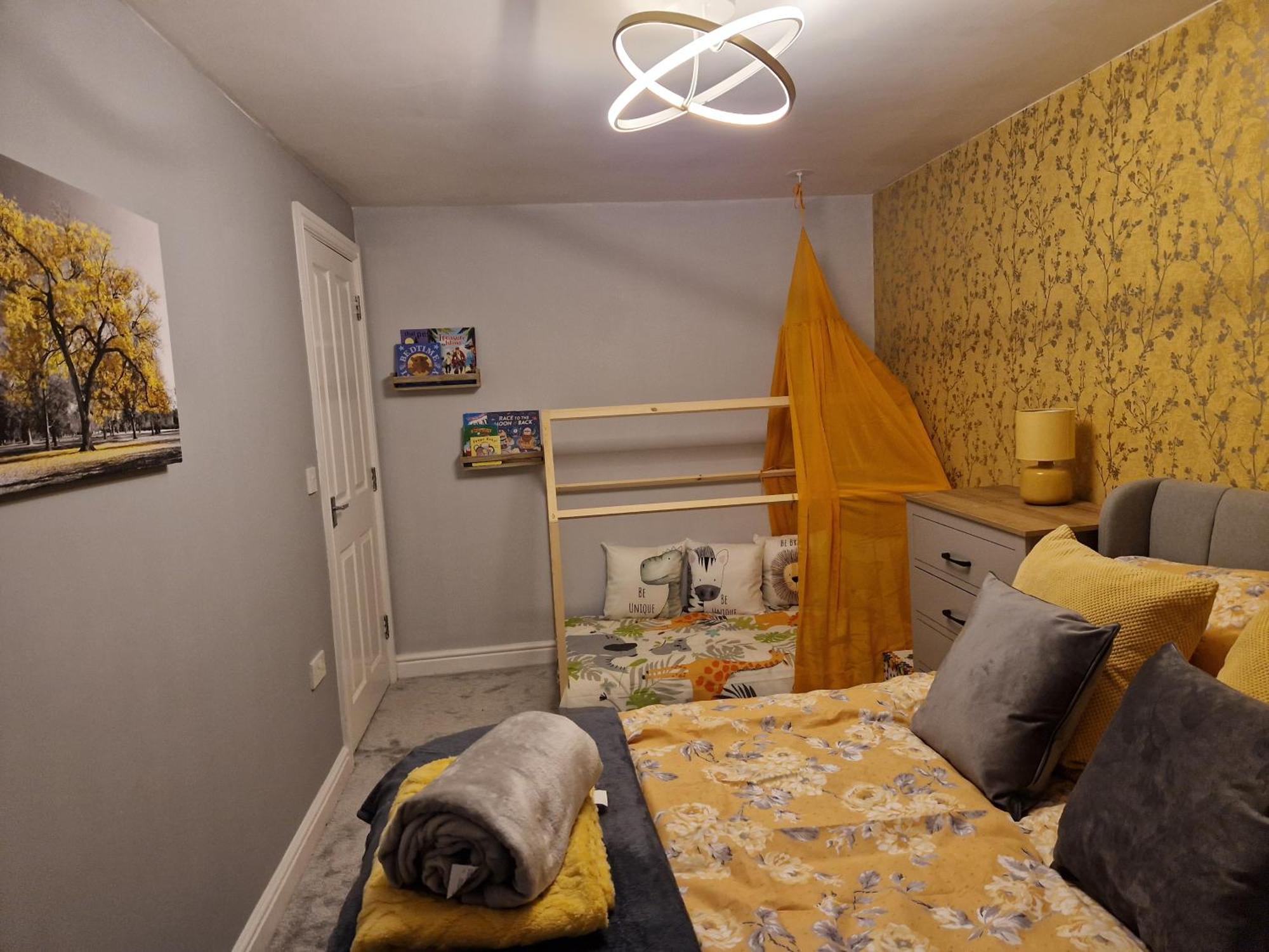 Purdie Close Let Holiday home *