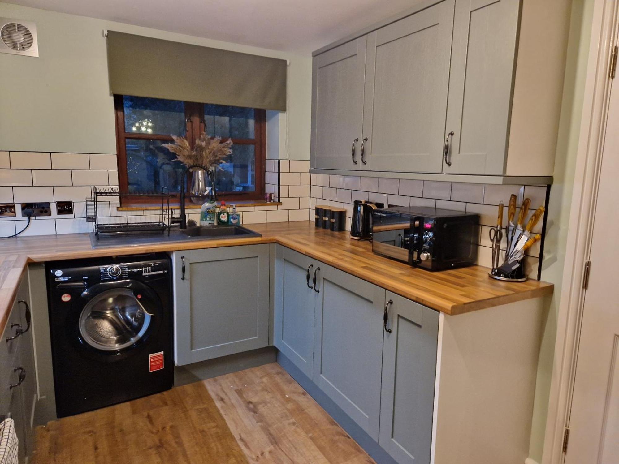 Purdie Close Let