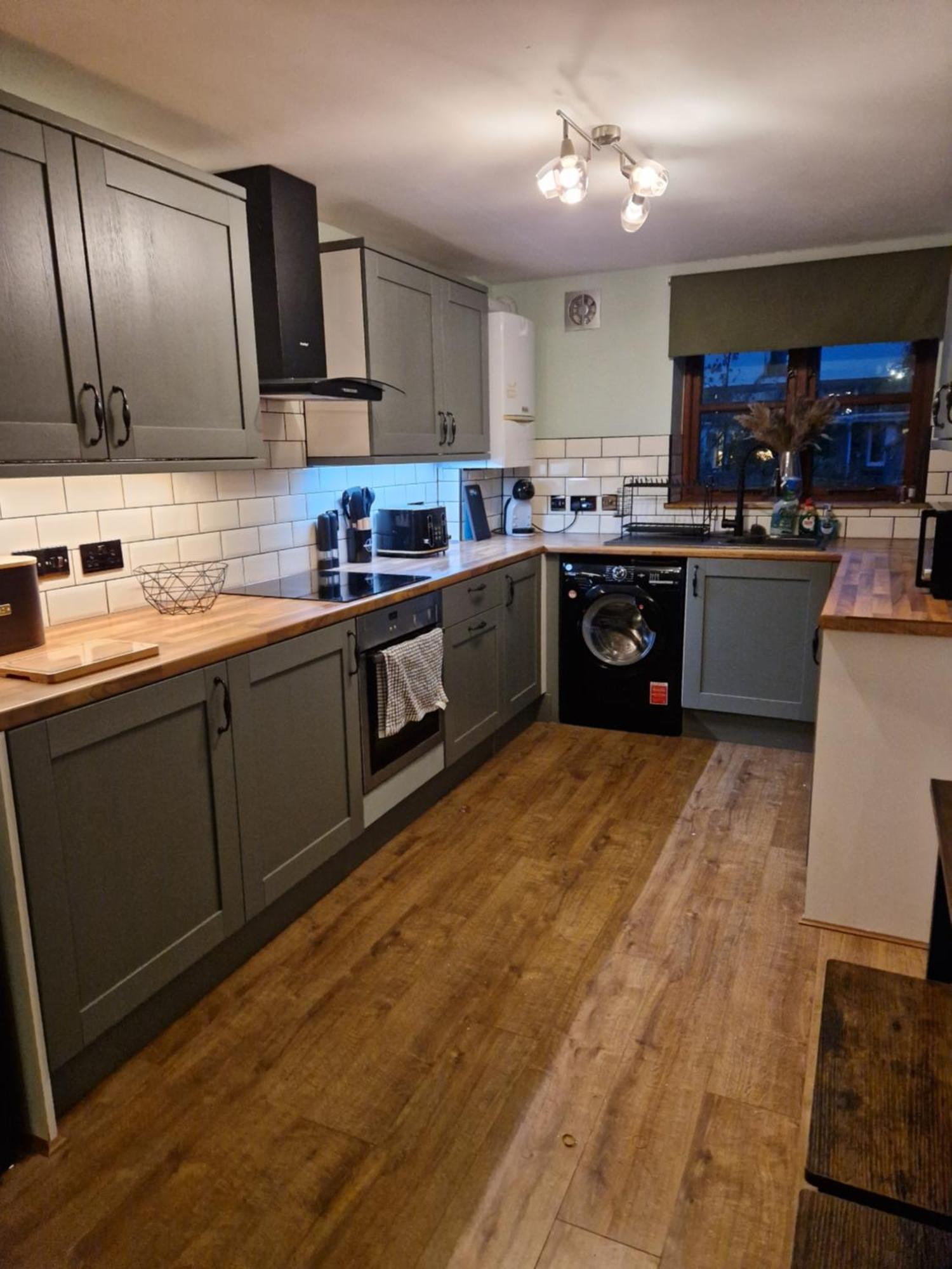 Purdie Close Let Holiday home